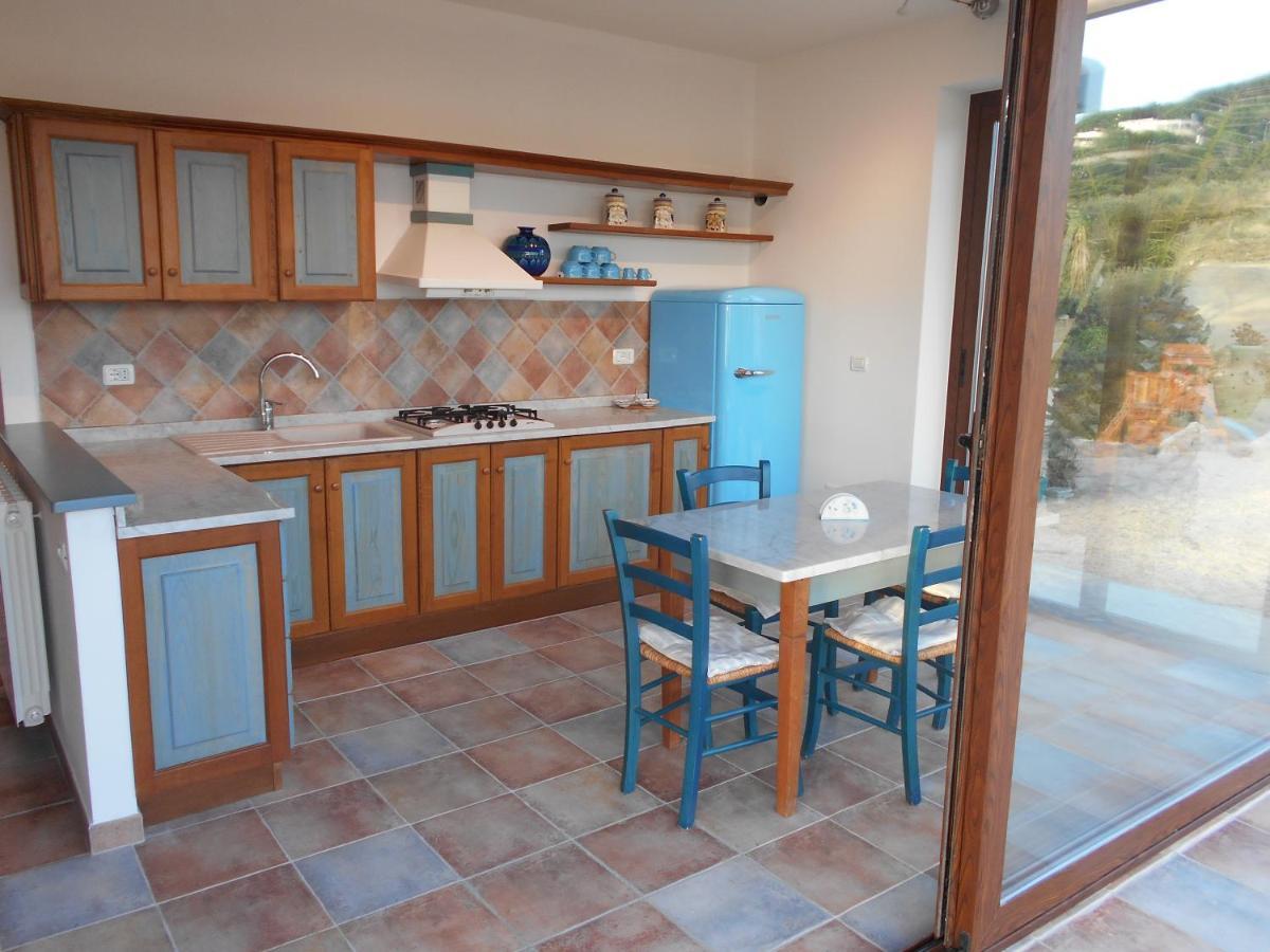 Villatramontistella Suite Capoliveri  Luaran gambar