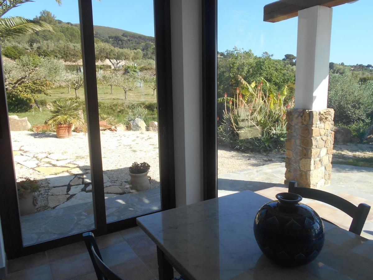 Villatramontistella Suite Capoliveri  Luaran gambar